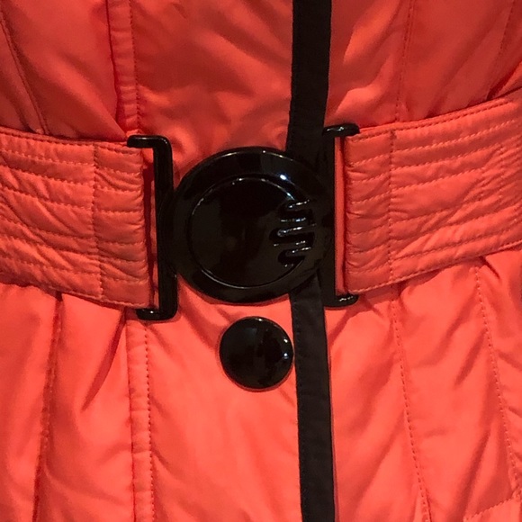 Women’s European Style Puffer Winter Coat - Picture 4 of 16